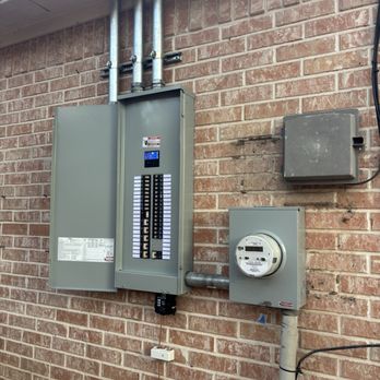 TopTech Electric & Plumbing - Total replacement and updated wiring surge protector - Electricians Near Me - Richland Hills, Texas TopTech Electric & Plumbing - Total replacement and updated wiring surge protector - Electricians Near Me - Richland Hills, Texas