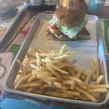 Moondog Pub & Grub - Burgers Near Me - Chamblee, Georgia Moondog Pub & Grub - Burgers Near Me - Chamblee, Georgia