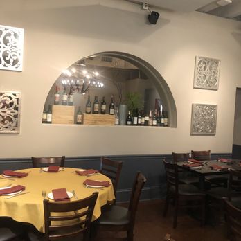 Solera Bar & Tasting Room - Tapas Bars Near Me - Baton Rouge, Louisiana