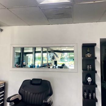 Xpress Cuts & Colors - Hair Salons Near Me - Los Angeles, California Xpress Cuts & Colors - Hair Salons Near Me - Los Angeles, California