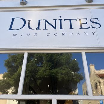 Dunites Wine - Outside - Wine Tasting Room Near Me - San Luis Obispo, California
