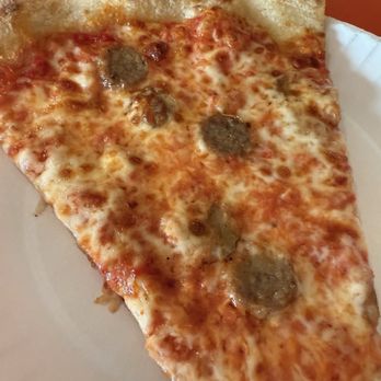 Philomena's - Steve Balboni slice - Pizza Near Me - Sunnyside, New York