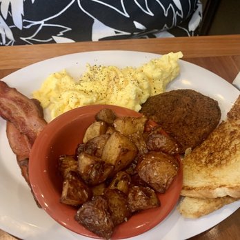 Ruby Slipper Marigny - Southern Breakfast - Breakfast & Brunch Near Me - New Orleans, Louisiana Ruby Slipper Marigny - Southern Breakfast - Breakfast & Brunch Near Me - New Orleans, Louisiana