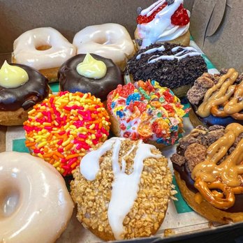 293 ビーツドーナツ Beet Donut フレーバーズ dune NYのドーナツ店が全米トップ10にランクイン！「四角いドーナツ