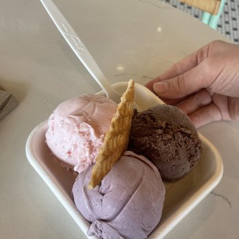 Jeni's Splendid Ice Creams - Watermelon Taffy, Darkest Chocolate And Wildberry Lavender - Ice Cream & Frozen Yogurt Near Me - Addison, Texas Jeni's Splendid Ice Creams - Watermelon Taffy, Darkest Chocolate And Wildberry Lavender - Ice Cream & Frozen Yogurt Near Me - Addison, Texas