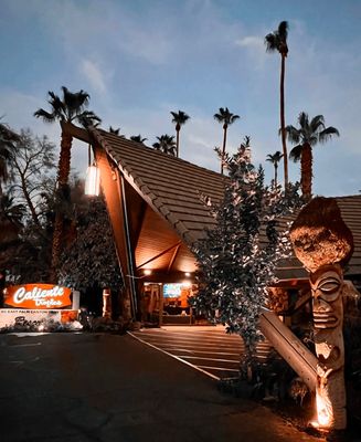 Caliente Tropics Resort - Palm Springs, CA by null