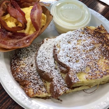 Pine Tree Cafe - Pulehu sweet bread French toast - Breakfast & Brunch Near Me - Kailua-Kona, Hawaii Pine Tree Cafe - Pulehu sweet bread French toast - Breakfast & Brunch Near Me - Kailua-Kona, Hawaii