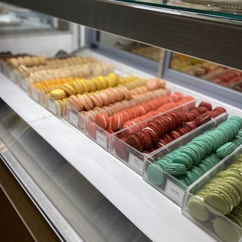 Vanille Patisserie - Desserts Near Me - Chicago, Illinois