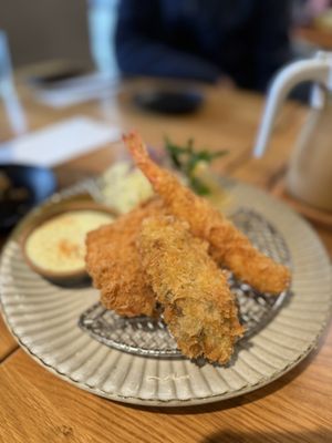 Kobuta & Ookami Katsu and sake house by null