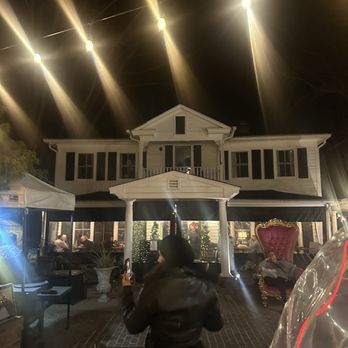 Lola's Farmhouse Bistro - Front of the farmhouse - Italian Near Me - Manakin-Sabot, Virginia