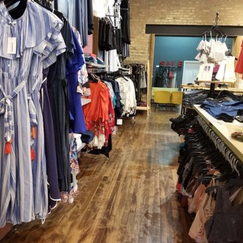 16 Suitcases - Women's Clothing Near Me - Oak Park, Illinois