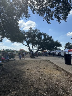 Texas Farmers' Market at Lakeline by null