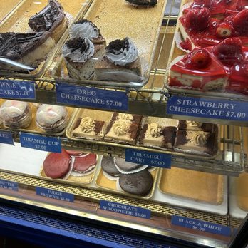Mike's Pastry - Bakeries Near Me - Boston, Massachusetts Mike's Pastry - Bakeries Near Me - Boston, Massachusetts