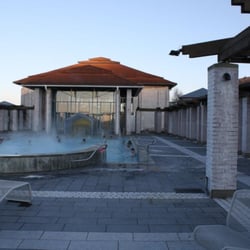Limes-Thermen - Außenbereich mit Therme