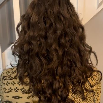 Curly Hair Pro - There was a shelf of layers that can no longer be seen because of Tricia's expertise. - Hair Salons Near Me - Altamonte Springs, Florida Curly Hair Pro - There was a shelf of layers that can no longer be seen because of Tricia's expertise. - Hair Salons Near Me - Altamonte Springs, Florida