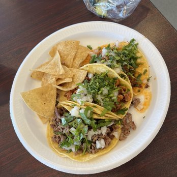 Los Dos Toritos - Tacos: asada, al pastor, birria - Seafood Near Me - Baker, California