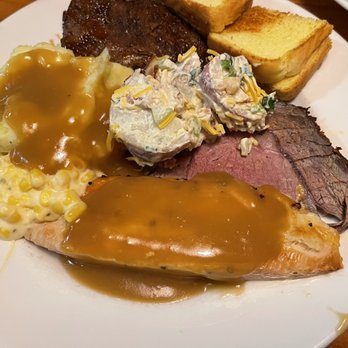 The Loose Moose Cottage - Centralia - Thanksgiving meal is better than expected. - American Near Me - Centralia, Washington