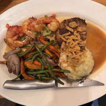 Cooper’s Hawk Winery & Restaurant - Wine Tasting Room Near Me - Virginia Beach, Virginia Cooper’s Hawk Winery & Restaurant - Wine Tasting Room Near Me - Virginia Beach, Virginia