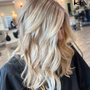 Ricci Kapricci HALSTED - Highlights - Hair Salons Near Me - Chicago, Illinois Ricci Kapricci HALSTED - Highlights - Hair Salons Near Me - Chicago, Illinois