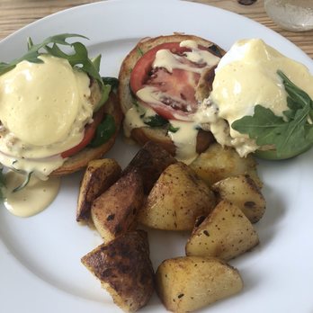 Simple Eats - Crabby Bennie - Breakfast & Brunch Near Me - Virginia Beach, Virginia