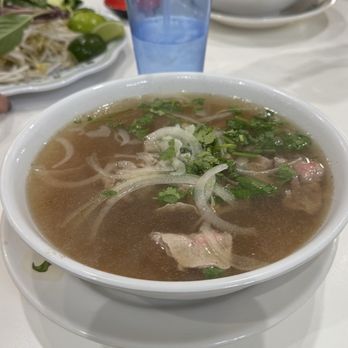 Nha Hang Viet Nam - Vietnamese Near Me - Chicago, Illinois