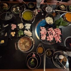 Hong BBQ & Hot Pot - All you can eat Hot Pot