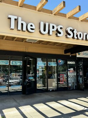 THE UPS STORE - Updated December 2024 - 46 Photos & 132 Reviews - 154 W