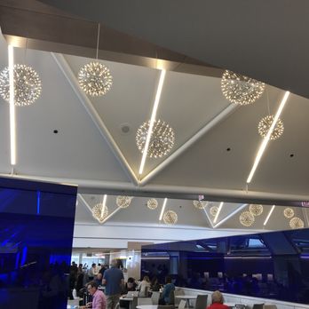 SP+ Parking - Nice decor - Airport Lounges Near Me - Chicago, Illinois