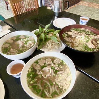 Pho Saigon - Eye round steak and meatball pho. - Vietnamese Near Me - Kent, Washington Pho Saigon - Eye round steak and meatball pho. - Vietnamese Near Me - Kent, Washington