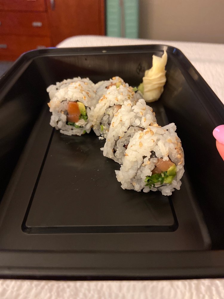 Bento Asian Kitchen + Sushi