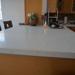 Carlos turned my 2cm quartz slab into a thick 2.5 inch countertop.