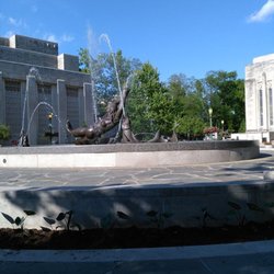 Showalter Fountain - with water