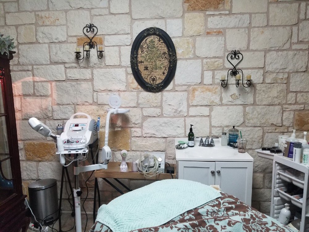 Facials  by Trish Logo