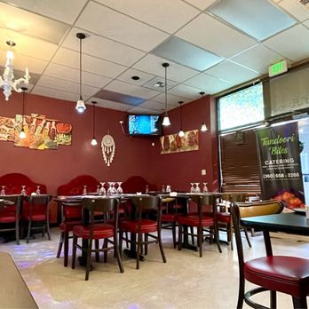 Tandoori Bites - The dining room - Indian Near Me - Bellingham, Washington Tandoori Bites - The dining room - Indian Near Me - Bellingham, Washington