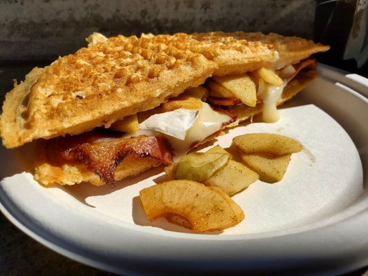 Smaaken Waffle Sandwiches by null