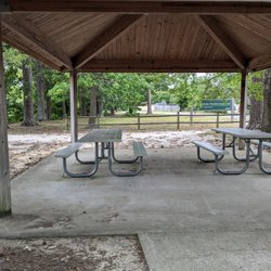 Pembroke Meadows Lake Park
