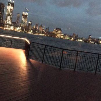 Chart House - Perfect view - Seafood Near Me - Weehawken, New Jersey Chart House - Perfect view - Seafood Near Me - Weehawken, New Jersey