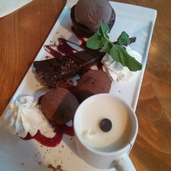 Cafe Azafran - Delicous chocolate dessert for sharing! - Breakfast & Brunch Near Me - Rehoboth Beach, Delaware