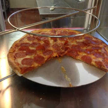 Al's Pizza - Pizza Near Me - Skowhegan, Maine