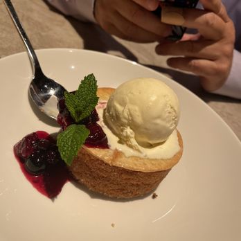 Nick's Manhattan Beach - Warm Butter Cake - American Near Me - Manhattan Beach, California Nick's Manhattan Beach - Warm Butter Cake - American Near Me - Manhattan Beach, California