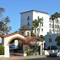 Scavenger Hunt Walking Tours - Santa Barbara