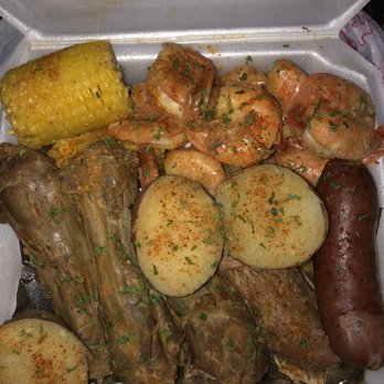 Dat Seafood Box Cajun Food - Turkey neck box and shrimp - Seafood Near Me - Dallas, Texas