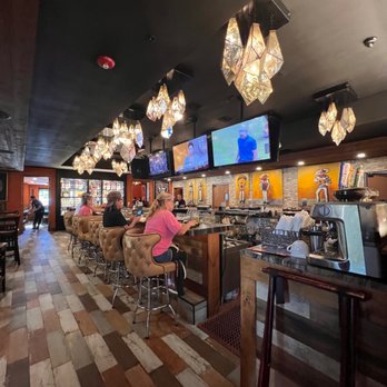 Azteca D'Oro Mexican Restaurant Winter Garden - Bar seating - Mexican Near Me - Oakland, Florida Azteca D'Oro Mexican Restaurant Winter Garden - Bar seating - Mexican Near Me - Oakland, Florida