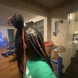 Braids by Cinco - Medium knotless