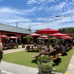 Intracoastal Brewing Company - Outdoor / Courtyard setting