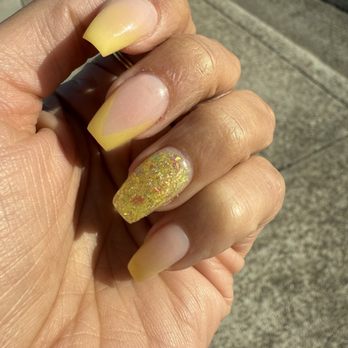 Nails 2000 - Fresh Nails By Loan - Nail Salons Near Me - Cupertino, California
