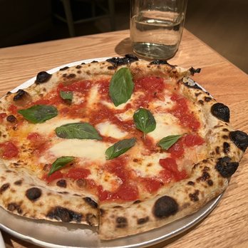 Nightingale - Margarita pizza, very thin crust! Though I wish the crust can have a bit more flavor... - Live/Raw Food Near Me - Vancouver, British Columbia Nightingale - Margarita pizza, very thin crust! Though I wish the crust can have a bit more flavor... - Live/Raw Food Near Me - Vancouver, British Columbia