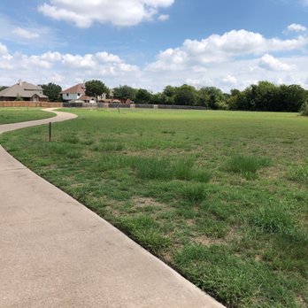 Pfennig Park - Hike/Bike path that continues behind residential area - Parks Near Me - Pflugerville, Texas Pfennig Park - Hike/Bike path that continues behind residential area - Parks Near Me - Pflugerville, Texas