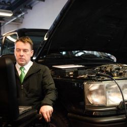 KFZ-Sachverständigenbüro Marc Rautenstrauch - Für ein Kfz-Gutachten ist eine Achsvermessung oft zwingend nötig.