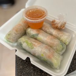 Peephuptmei Restaurant - Spring Roll